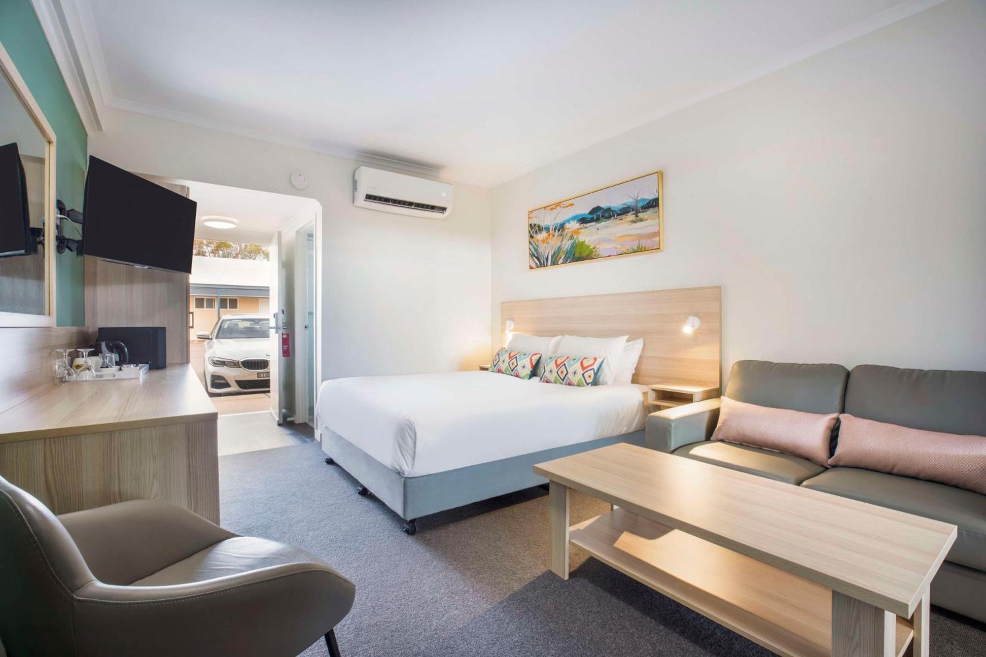 Nightcap At Roxby Downs Motel Exterior photo